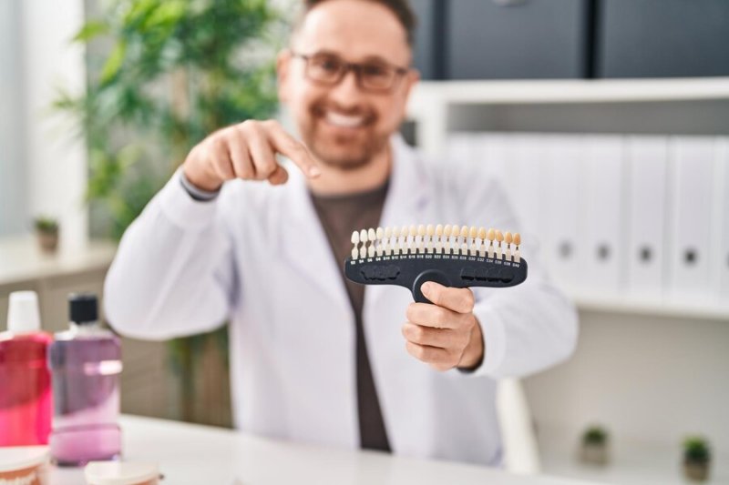 Zirkonyum Kaplama mı, Porselen mi? Hangisi Size Uygun?